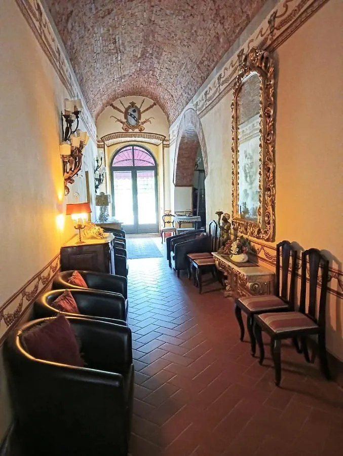 Relais Santa Margherita Arezzo 0*,